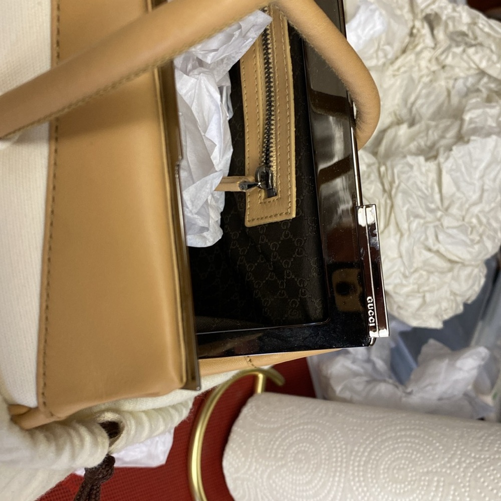 Gucci Handbag - Picture 14 of 14